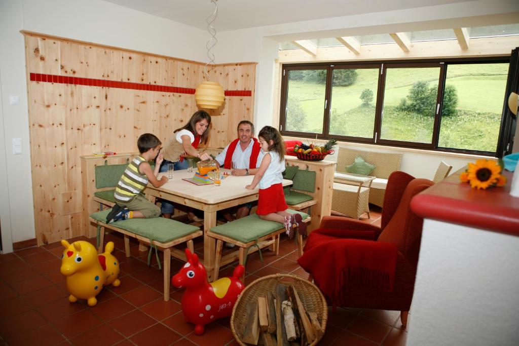 Ortners Mauerwirt - Leistbarer Luxus Apartment บาด ไคลน์เคิร์ชไฮม์ ภายนอก รูปภาพ