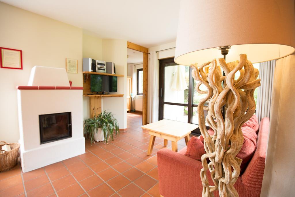 Ortners Mauerwirt - Leistbarer Luxus Apartment บาด ไคลน์เคิร์ชไฮม์ ภายนอก รูปภาพ