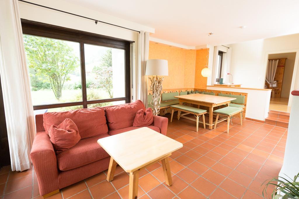Ortners Mauerwirt - Leistbarer Luxus Apartment บาด ไคลน์เคิร์ชไฮม์ ภายนอก รูปภาพ