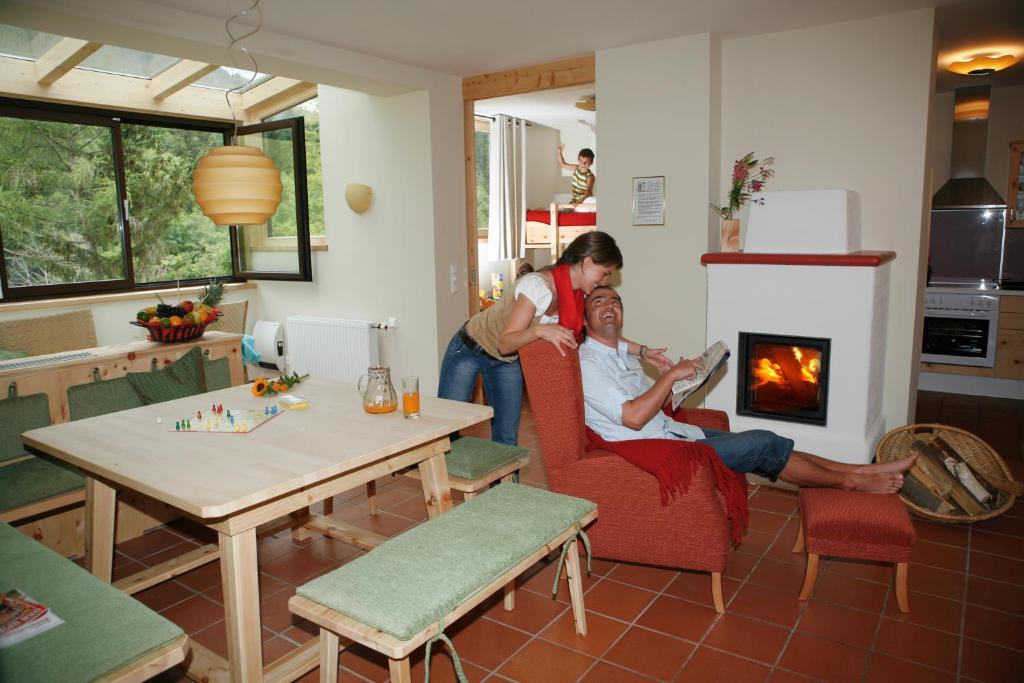 Ortners Mauerwirt - Leistbarer Luxus Apartment บาด ไคลน์เคิร์ชไฮม์ ภายนอก รูปภาพ